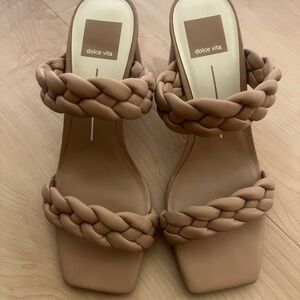 Dolce Vita Paily Braided Sandal Square Toe Sandal in Cafe Size 7